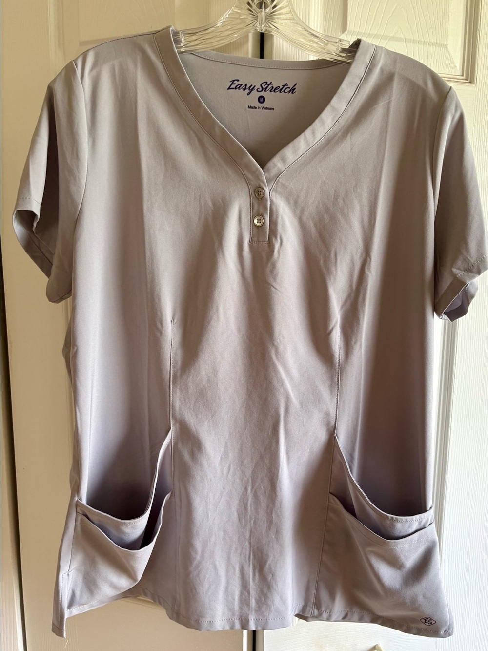 Uniform Advantage Easy Stretch Demi Women’s 4 pocket Scrub Top